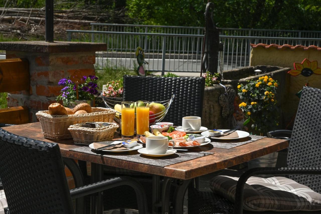 Landgasthof Zur Scheune Hotel Bad Staffelstein Bagian luar foto